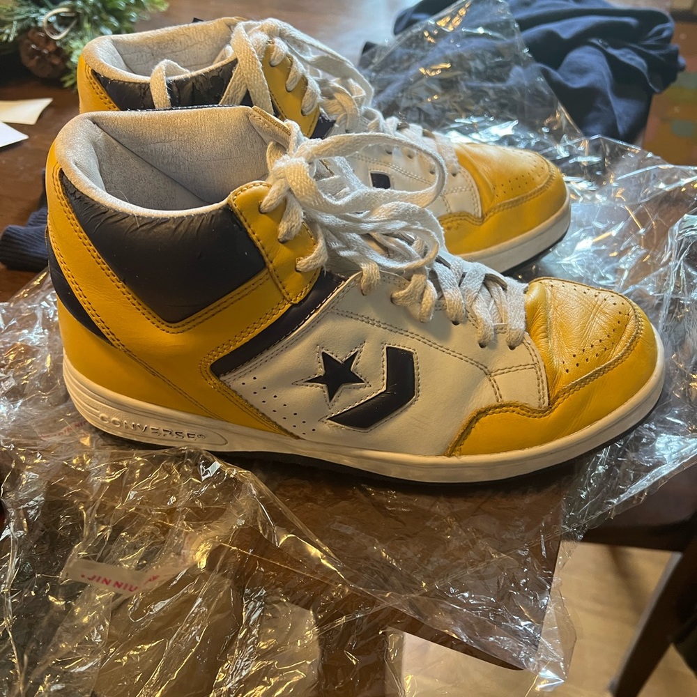 Converse all stars size 11